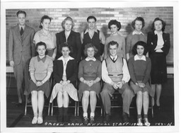 PIC_287-Green-Camp-Teachers-1942-43